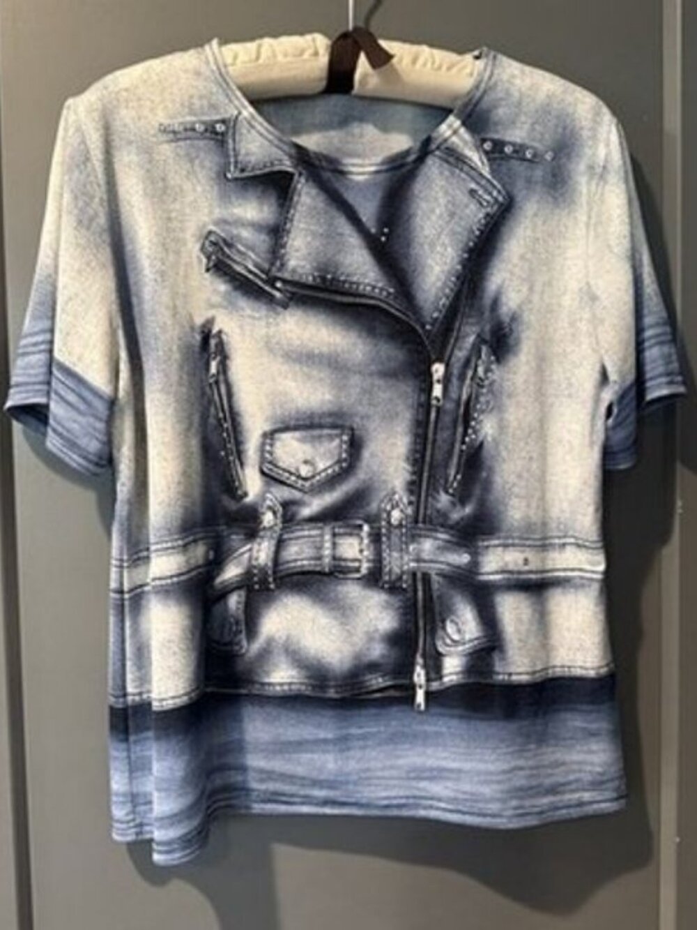 DAMEE Inc Top Size Medium Sheer Mesh Embellished Faux Vest Pull Over Shirt Denim